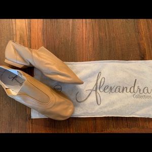 Brand new tan leather slip on Jazz/Lyrical shoes